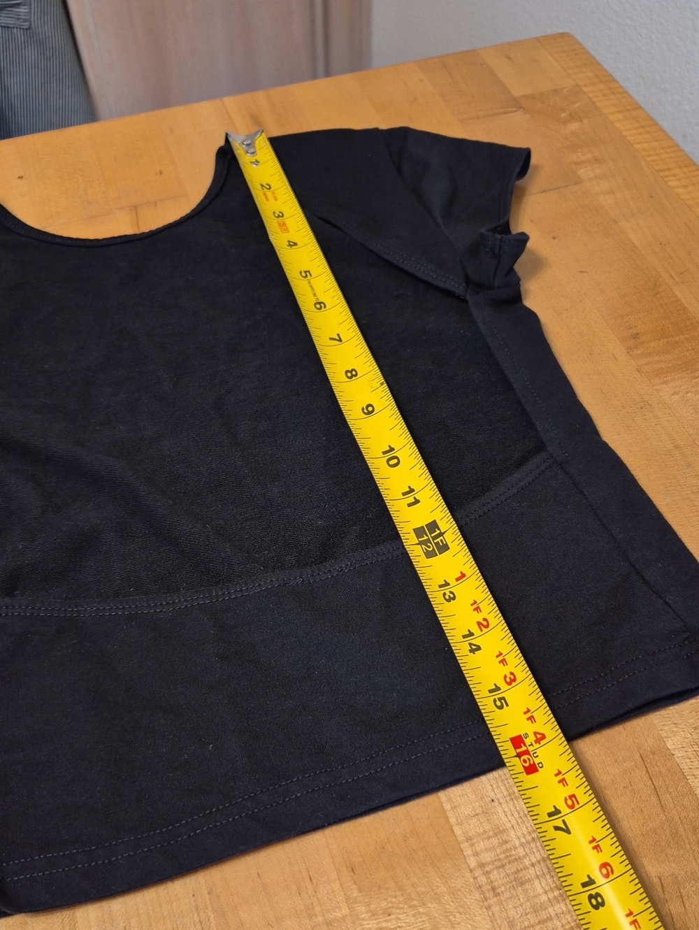 Edikted Black Open Back Short Sleeve Shirt - Picture 9 of 12